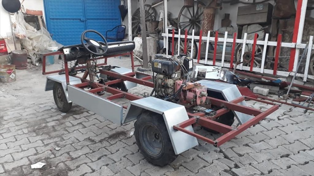Denizlili bıçak ustasının ürettiği üstü açık iki kişilik otomobil ilgi görüyor 2 20200905 2 44208889 57917121 Web