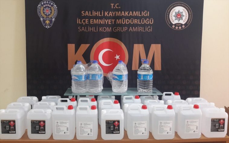 Salihli'de sahte içki ve uyuşturucu operasyonları 1 20200925 2 44528533 58412138 Web 1