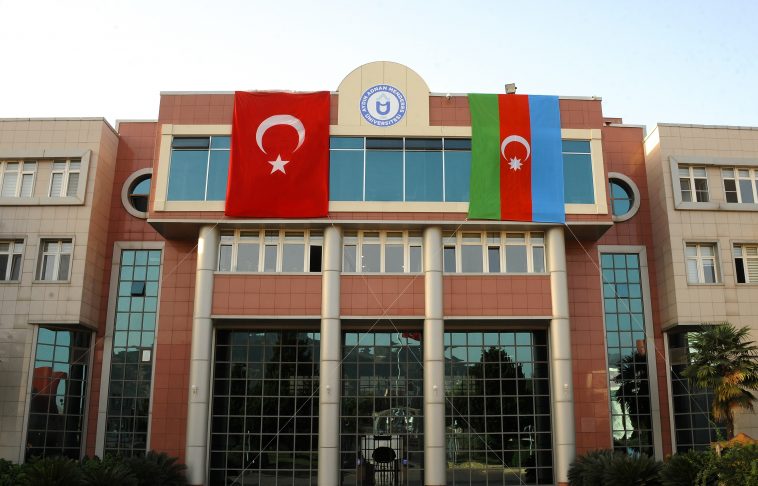 Adnan Menderes Üniversitesi'nden Azerbaycan'a destek 1 AW132986 01